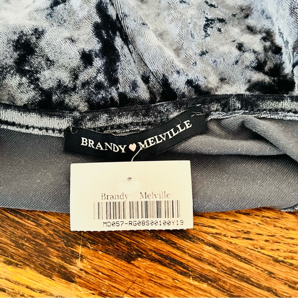 Brandy Melville NWT Reina Bodysuit Blue Velour One Size - Picture 7 of 9